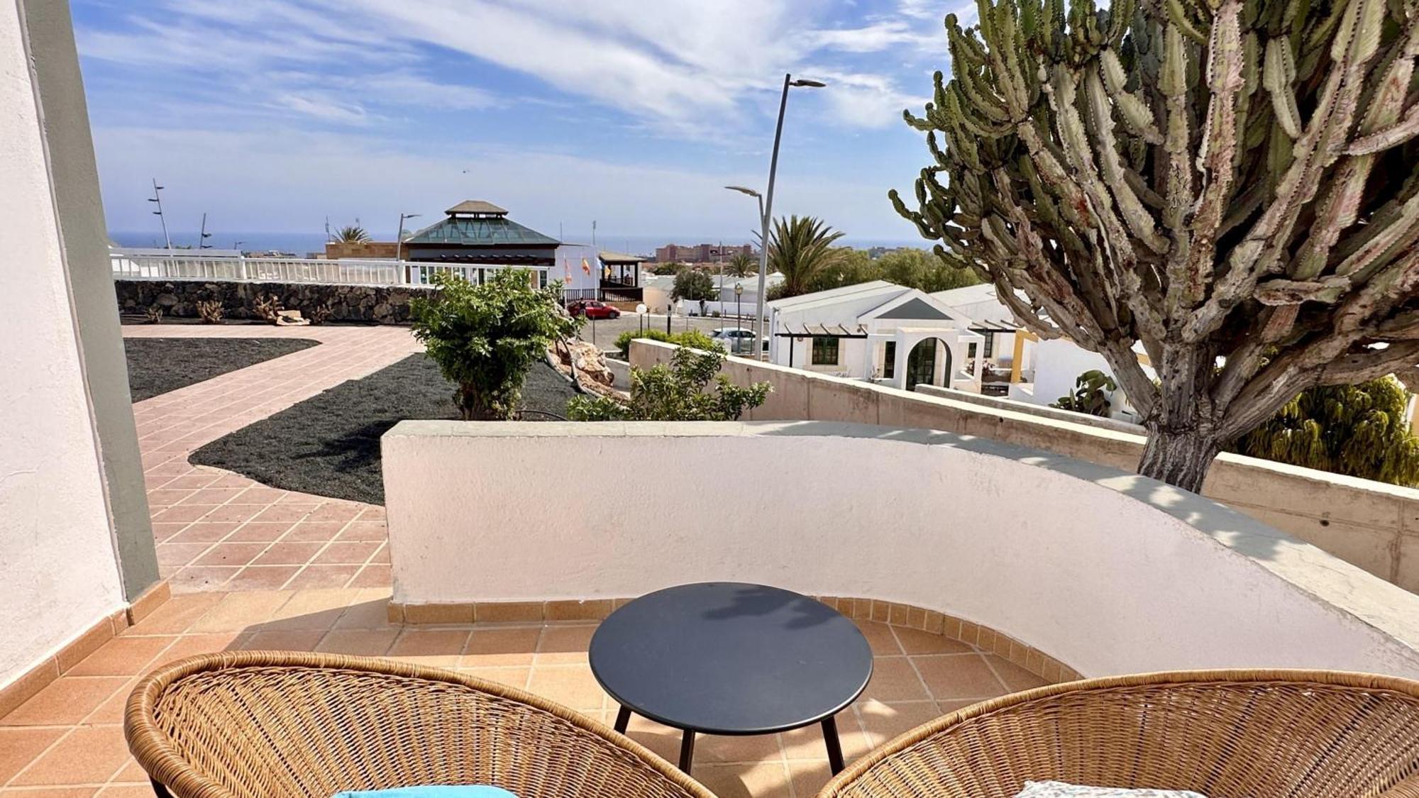 Caleta Dorada Aparthotel Caleta De Fuste Exterior photo